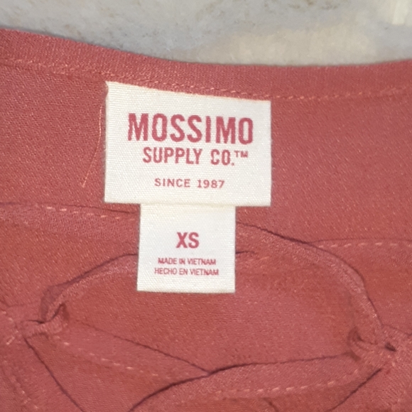Mossimo Flowy Top - Picture 3 of 3